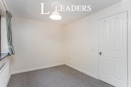 2 bedroom house to rent Mayhouse Road, Burgess Hill, West Sussex, RH15 - Photo 4