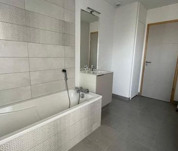 Location Appartement 4 pièces 80m² MULHOUSE 68100 - Photo 6