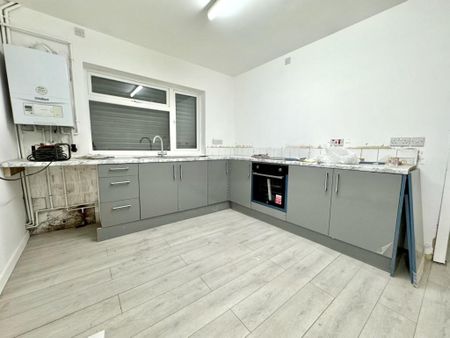 2 bedroom apartment to rent - Photo 3