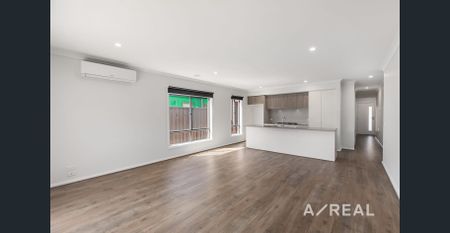 Modern 4-Bedroom Home with Double Garage & Alfresco - Photo 4