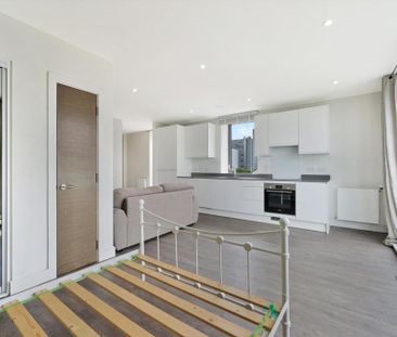 Studio to rent - Photo 2