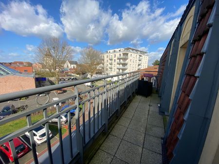 Location Appartement 2 pièces 38m² MARCQ EN BAROEUL 59700 - Photo 4