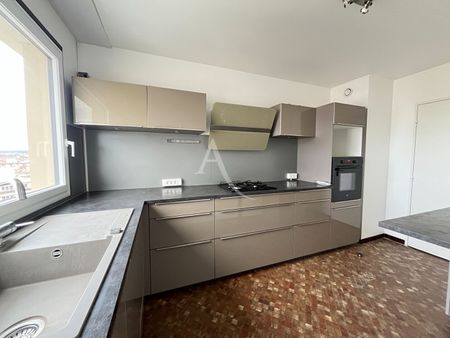 Location Appartement 3 pièces 75m² - Photo 3