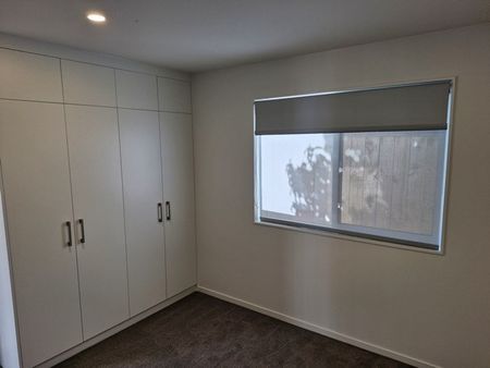 So Convenient - Photo 5