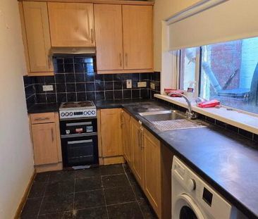 21 Fallswater Street, Belfast, BT12 6BZ - Photo 3