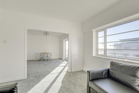 2 bedroom flat to rent - Photo 2