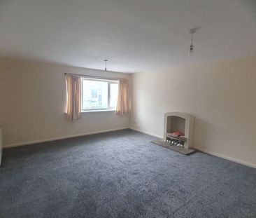 St Cecilias, Okement Drive, Wolverhampton - Photo 5