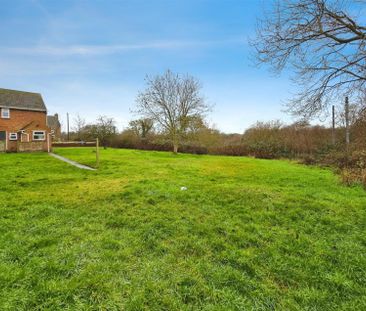 2 Bedroom House to Rent in South Grove, Wymington, Northants, NN10 - Photo 6