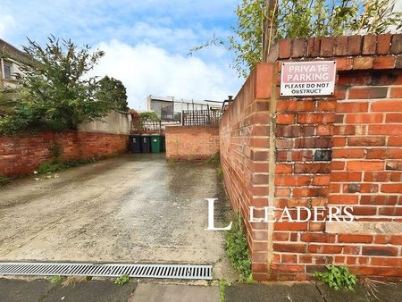 Old Shoreham Road, Hove, BN3 - Photo 2