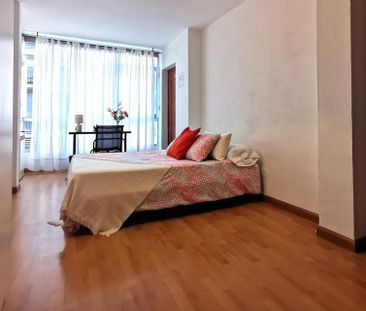 Calle de Francisco Silvela, Madrid, Community of Madrid 28028 - Photo 4