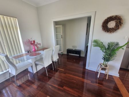 Pennington - Photo 2