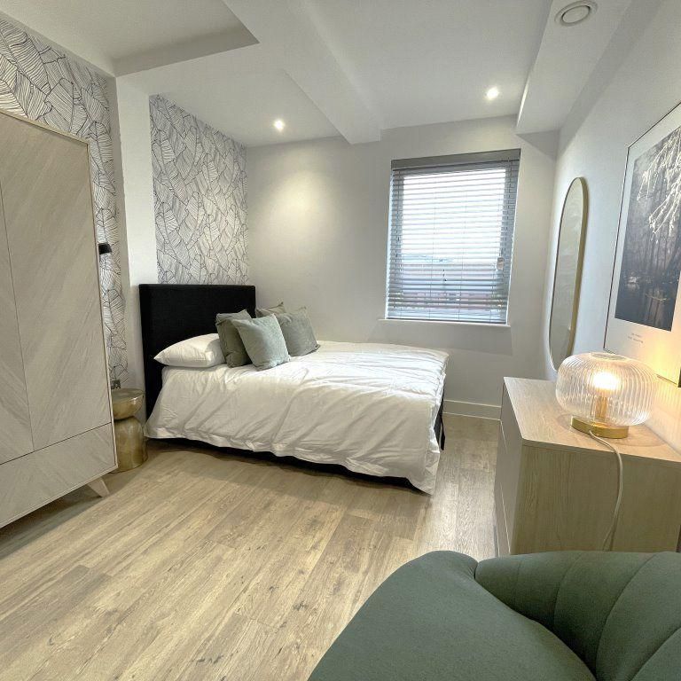 1 bedroom in a house share to rent - Photo 1