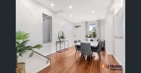 Fresh Interiors & Urban Convenience in Prime Newtown Location - Photo 5