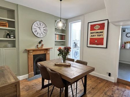 2 bedroom Two Bedroom House to rent - Photo 2