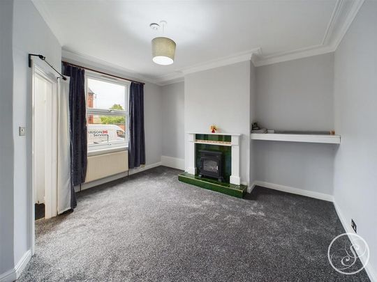 2 bedroom terraced house to rent - Photo 1