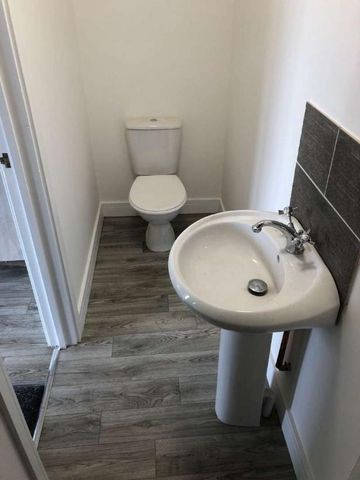 Thornleigh, BA6 - Photo 5