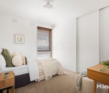 4 Stephanie Court, Macleod - Photo 2