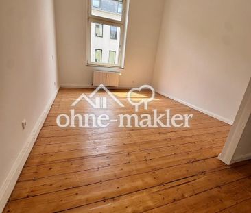 Wunderschöne, kernsanierte, WG-geeignete 4 Zi.-Altbau-Whg. m. Einba... - Photo 2