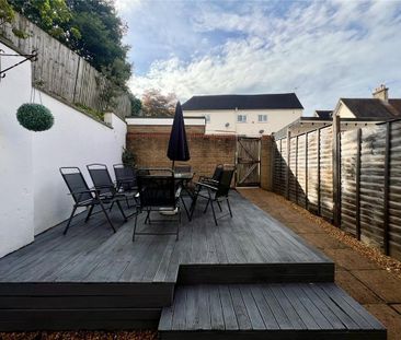 4 bedroom end of terrace house to rent - Photo 5