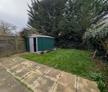 3 bedroom semi-detached house to rent - Photo 5