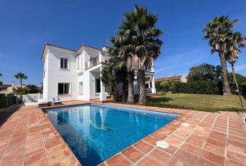 Manilva Beach, Manilva, Andalusia 29692