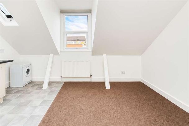 Wickham Lane, London, SE2 - Photo 1