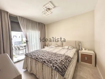 Alquiler de piso en Calle los Avellanos, 14 - Photo 2