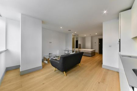 Studio to rent - Photo 3