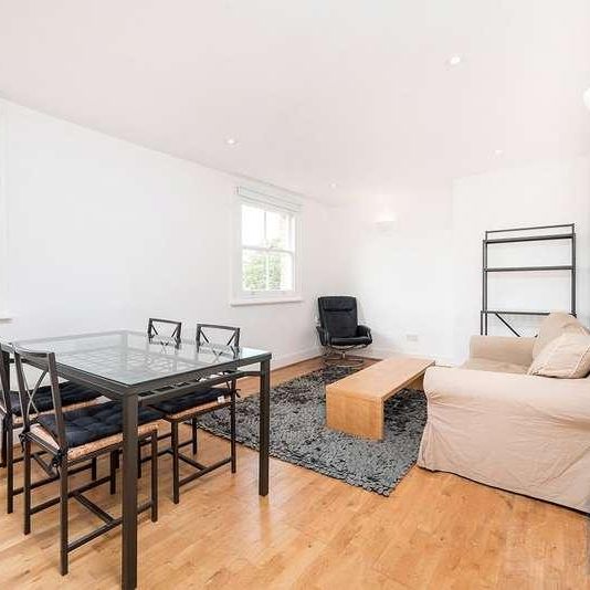 Primrose Gardens, Belsize Park, London, NW3 - Photo 1