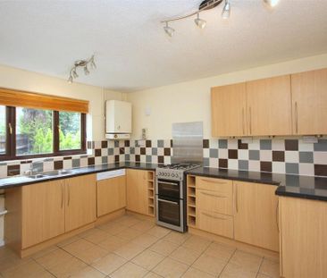 3 bedroom terraced house to rent - Photo 5