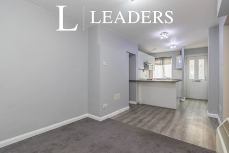 flat to rent Pound Lane, Epsom, KT19 - Photo 5