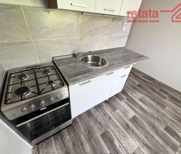 Pronájem bytu 2+1 55 m², Václava Řezáče 381, Klášterec nad Ohří - Photo 1