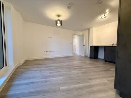 Commercial Road, Poole, Dorset, BH14 - Photo 5