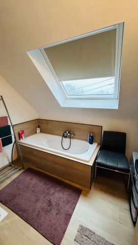 Prachtig en ruim duplexappartement met 3 slaapkamers, autostaanplaats en terras - Photo 5