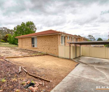 Spacious three bedroom home - Photo 2
