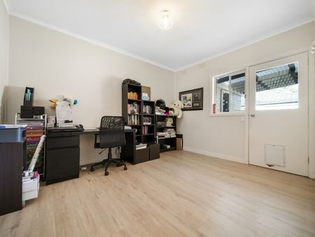 Comfortable & Convenient 2-Bedroom Unit - Photo 5