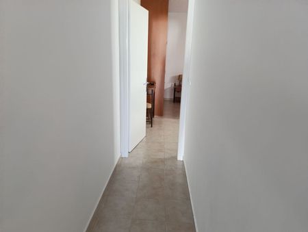 Διαμέρισμα για ενοικίαση Λουτρά Ωραίας Ελένης (Σαρωνικός) - Photo 3