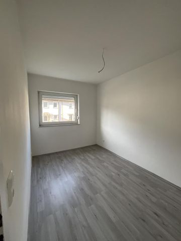 Moderne 3 Zimmerwohnung mit Balkon in Plettenberg- Eschen - Photo 2