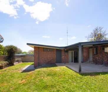 29 Bell Street, Ironbark - Photo 3