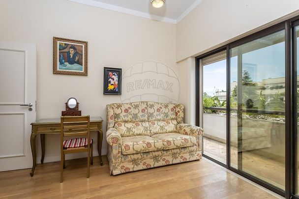 Apartamento T5 em Lisboa - Photo 1