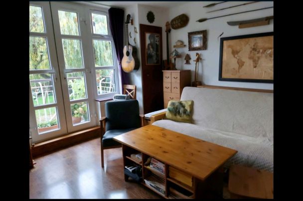 1 Bed Flat, Willow Way, W11 - Photo 1