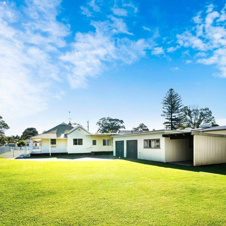 Spacious 4 Bedroom Home + Sleepout Located in Canley Vale! - Photo 1