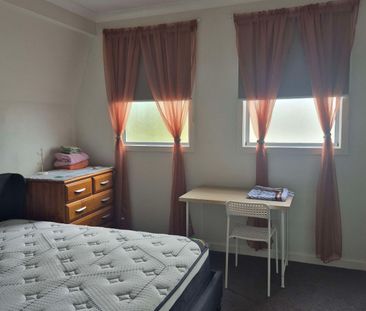 Sunshine West - Photo 1