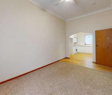 1/100 Turnbull Street, Hamilton NSW 2303 - Photo 1