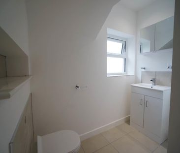 Apartment 3, 1 Trevelyan - Photo 6