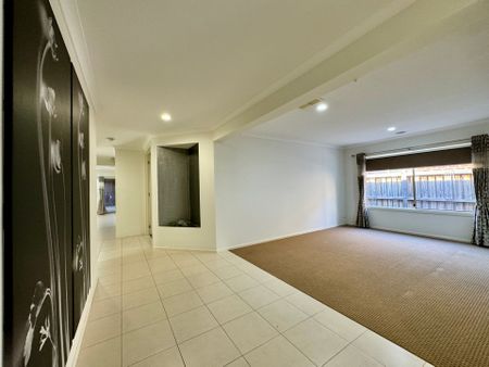 Stylish Family Home in Alamanda School Zone - Photo 4