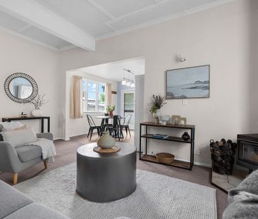 Cute Cottage - Sunny and Secure- Great Location - Photo 1