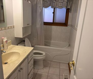 For Lease - 543 Glendene Crescent Unit# Main, Waterloo, Ontario - Photo 6