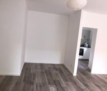 Praktische Aufteilung, Balkon, Küche - Nahe U 7 - Photo 1