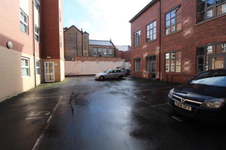 2 bedroom apartment to rent - Photo 4